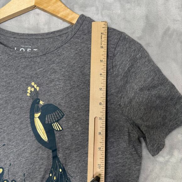 LOFT Lot of 2 T Shirts Red Linen SP Gray Vintage Soft Peacock Graphic - Picture 8 of 16